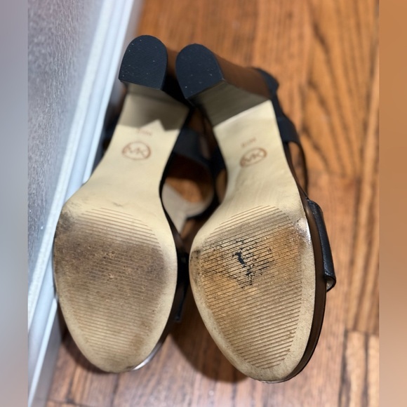 Michael Kors Berkley Platform Sandal Size 6.5 - Picture 4 of 4